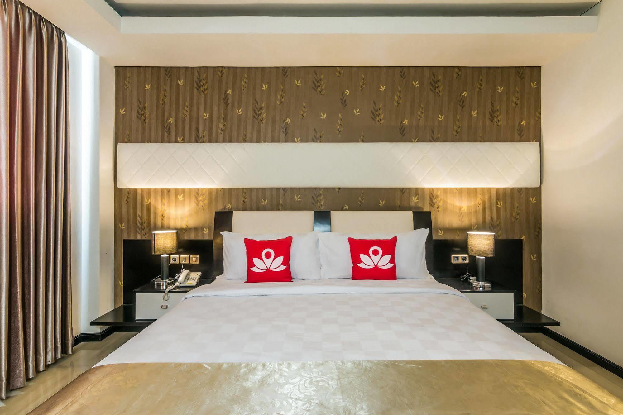 Zen Rooms Denpasar Marlboro Экстерьер фото
